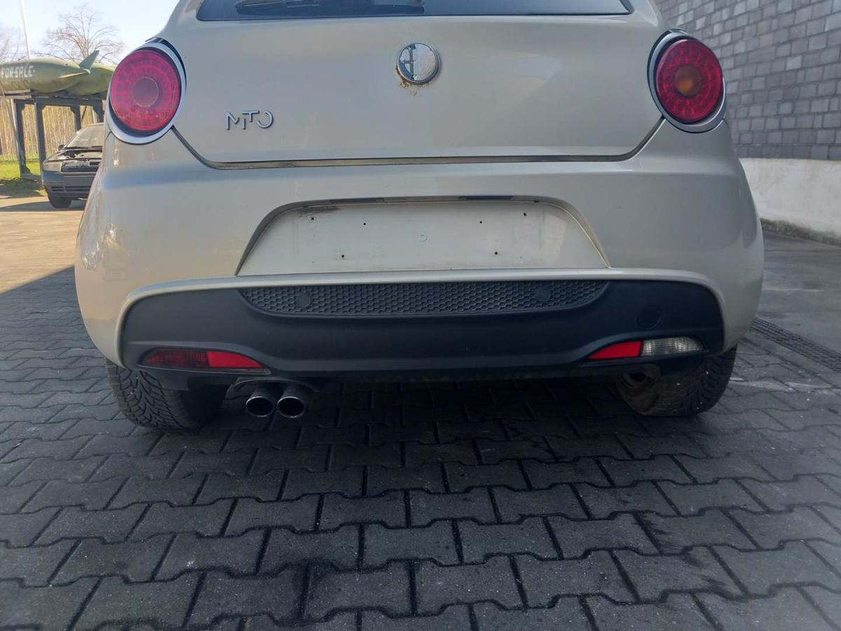 Alfa Romeo Mito original Stoßstange Stossfänger hinten Bianco Dorato 252 Bj.2008 Alfa Romeo Mito original Stoßstange Stossfänger hinten Bianco Dorato 252 Bj.2008